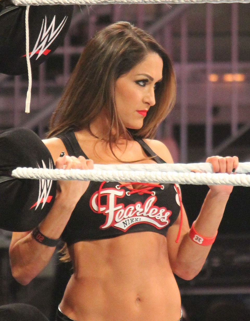 Polera negra WWE Nikki Bella "Fearless"