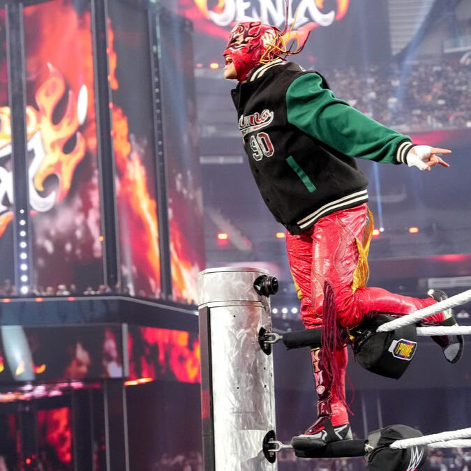 Polera WWE Rey Fenix Negra 2025