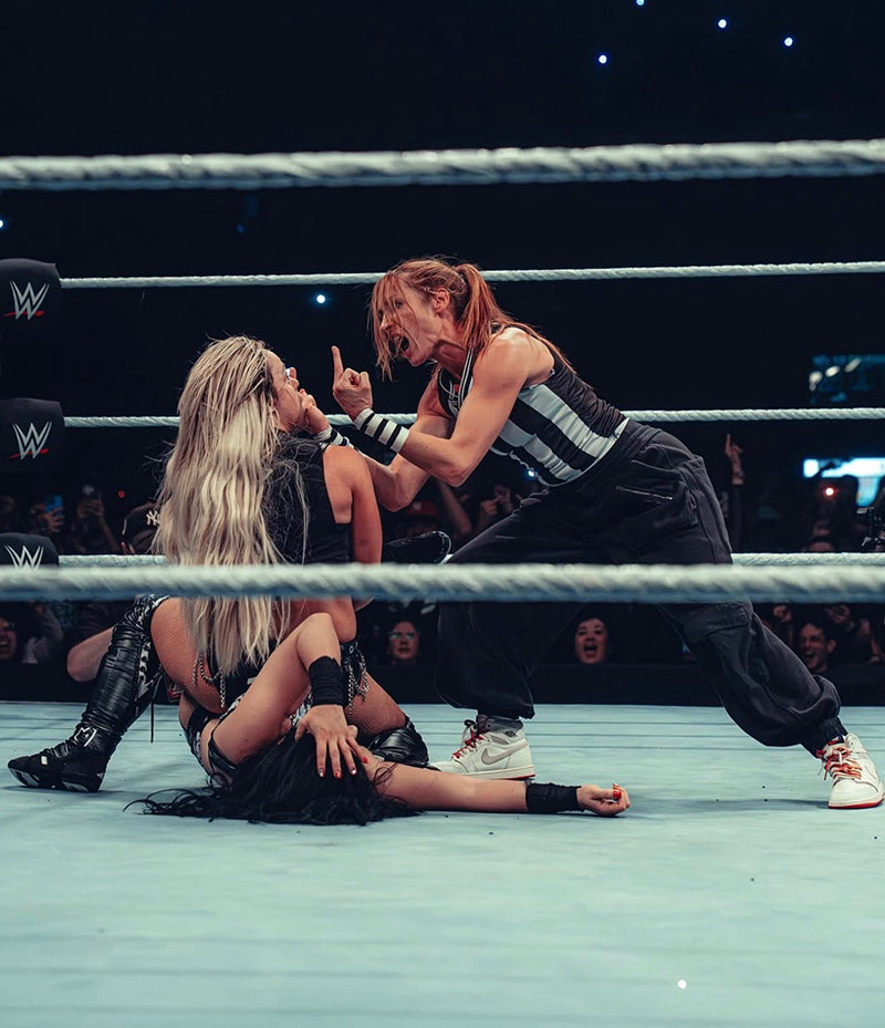 Polera Becky Lynch en Chile 2026